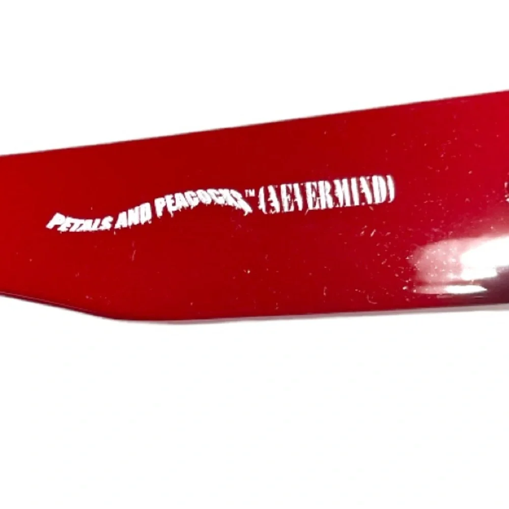 Petals and Peacocks Nevermind Sunglasses Red